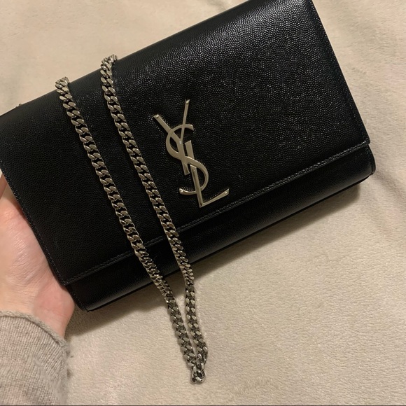 SAINT LAURENT | KATE MEDIUM CHAIN BAG IN GRAIN DE POUDRE LEATHER - Picture 3 of 8